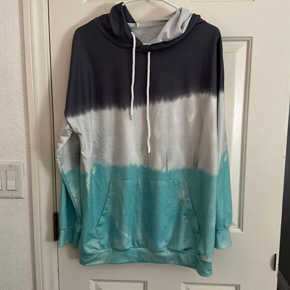 Jackets & Blazers - Ombré blue oversized Hoodie